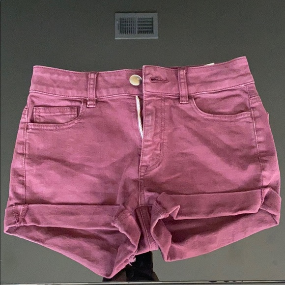 Maroon American Eagle jean shorts - Picture 1 of 4